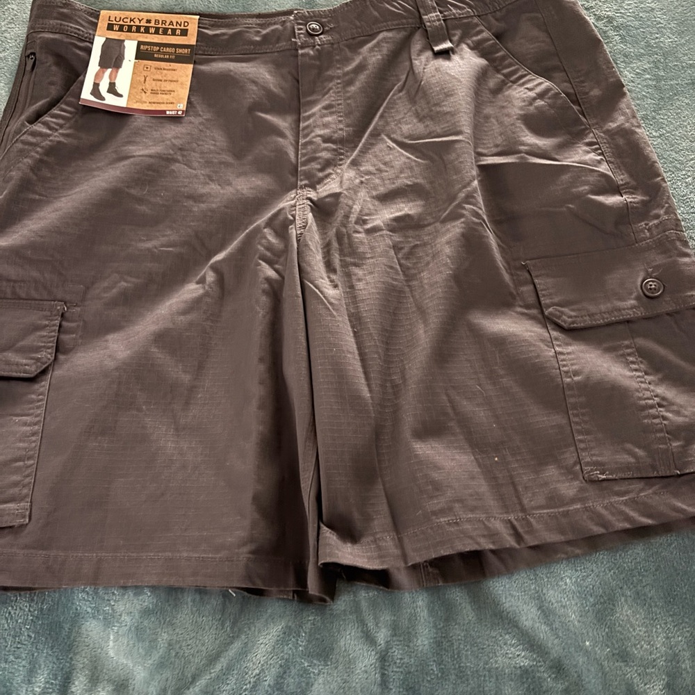 Men's cargo shorts